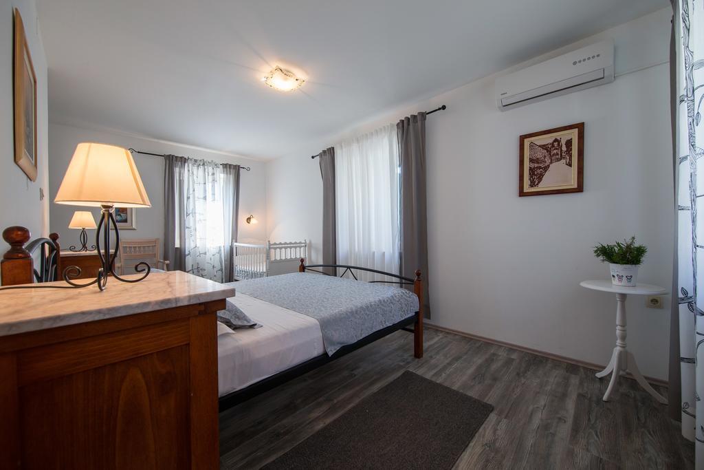 Luxury Mansarda Duplex - City Centre - Stone House Apartment Split Exterior photo
